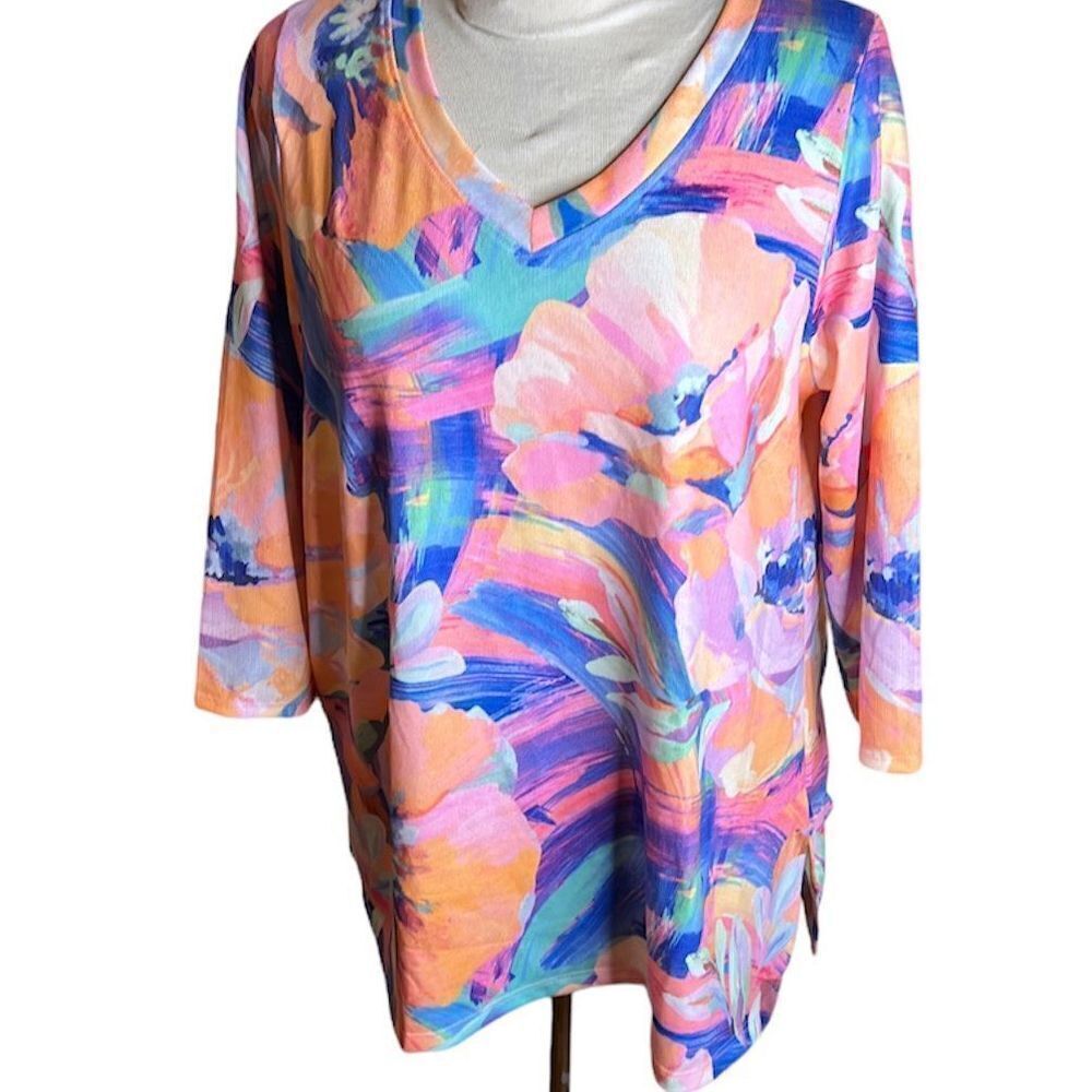Soft Surroundings Felisa Floral Tunic Top Knit Sz L Women's Pink Purple V-Neck
